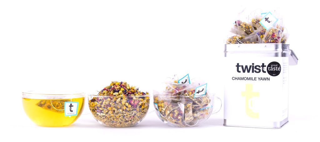Twist Caffeine Free: a cup of tea, the loose leaf and the caddy